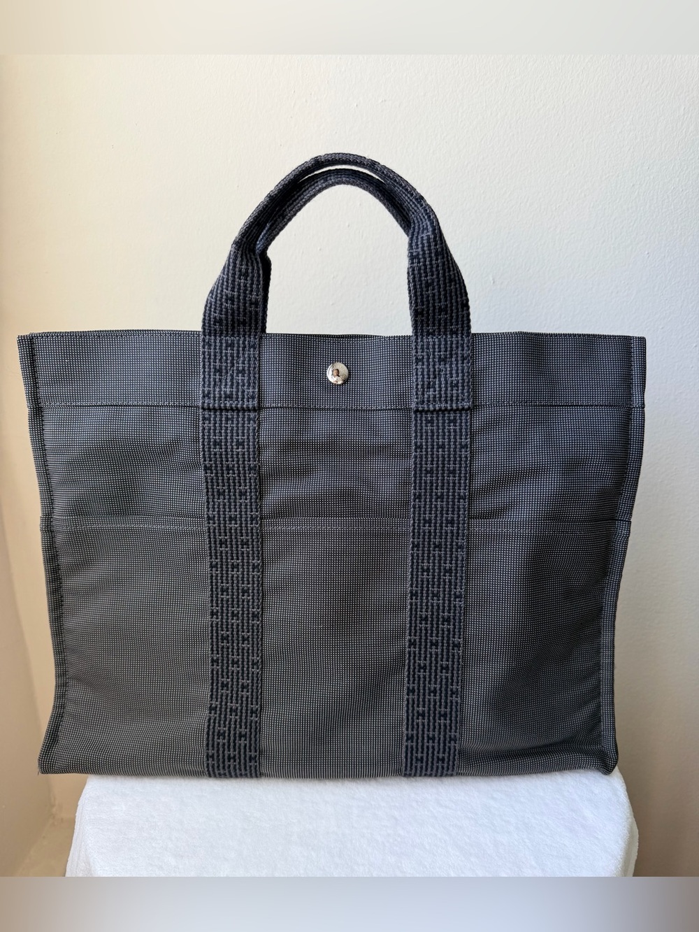 Hermes Herline Tote MM Canvas in Charcoal Gray
